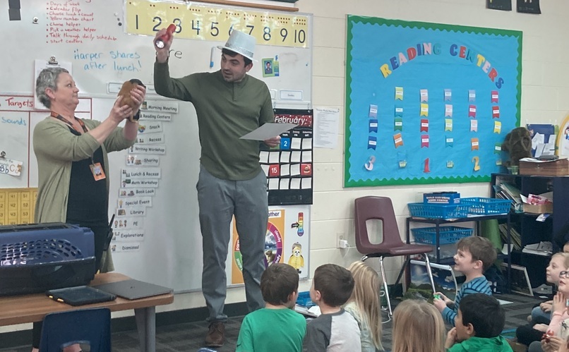 Kindergarten Groundhog's Day fun.