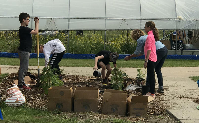 Running Club planting a Food Forest